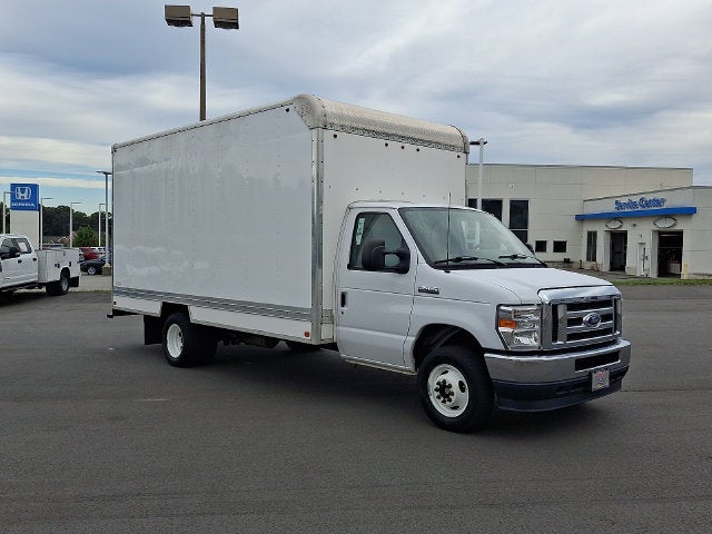 2023 Ford E-450SD Base DRW