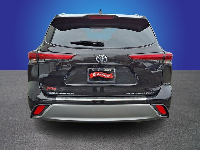 2022 Toyota Highlander Platinum