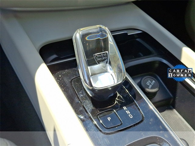 2023 Volvo XC60 B6 Ultimate Bright Theme