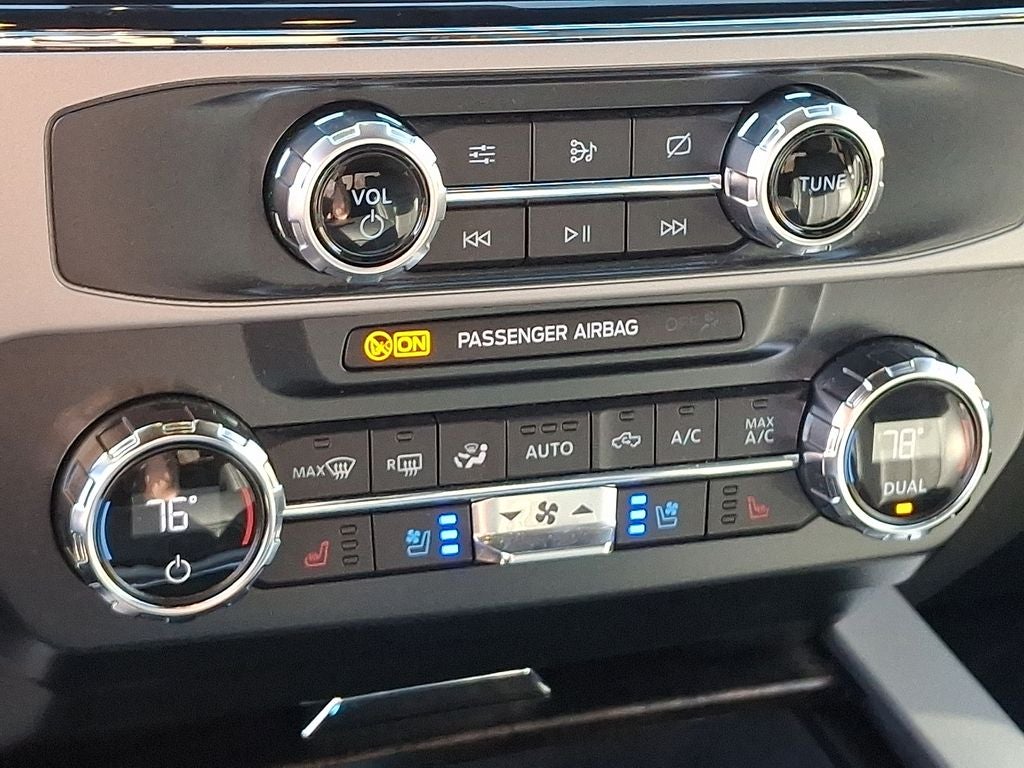 2022 Ford F-350SD Lariat