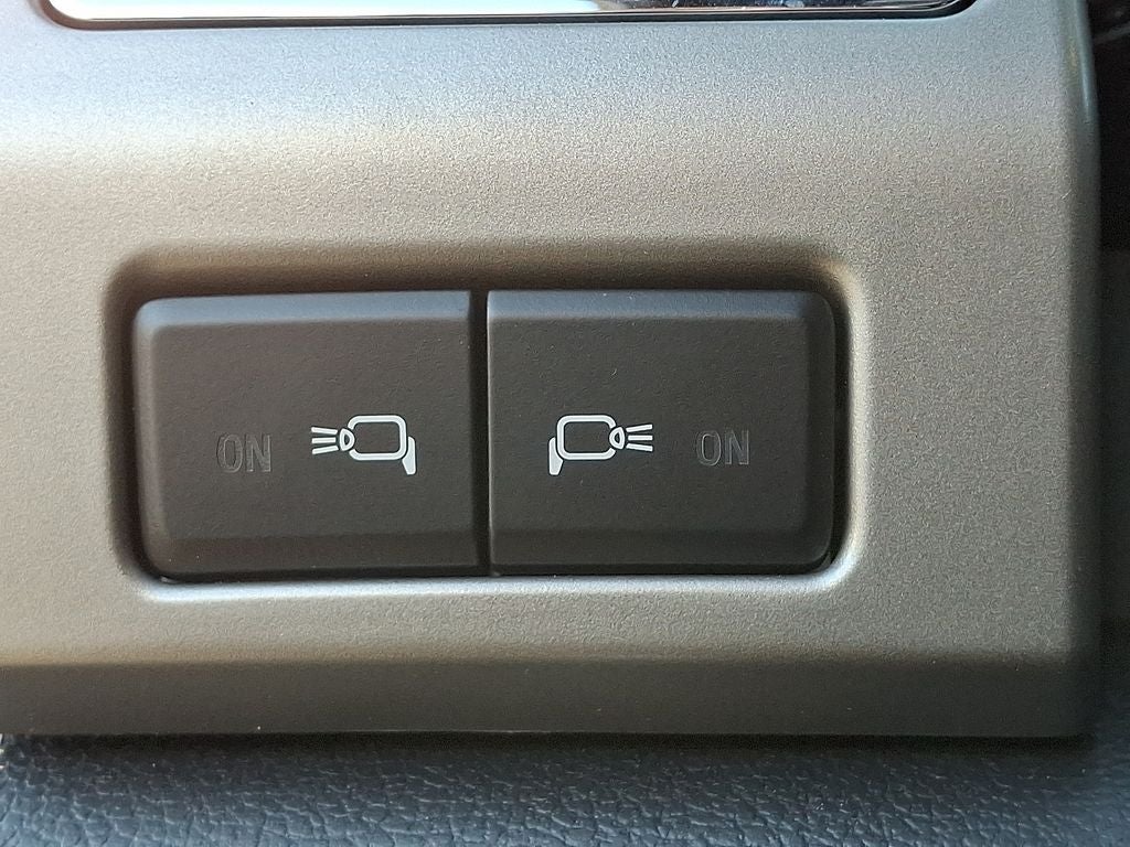 2022 Ford F-350SD Lariat