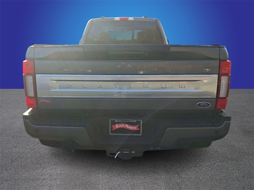 2022 Ford F-450SD Platinum