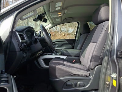 2021 Nissan Titan SV