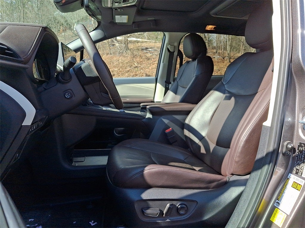 2023 Toyota Sienna Platinum 7 Passenger