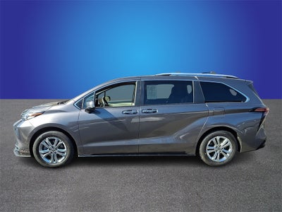 2023 Toyota Sienna Platinum 7 Passenger