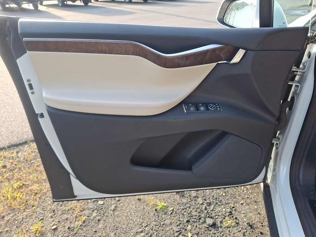 2017 Tesla Model X 75D
