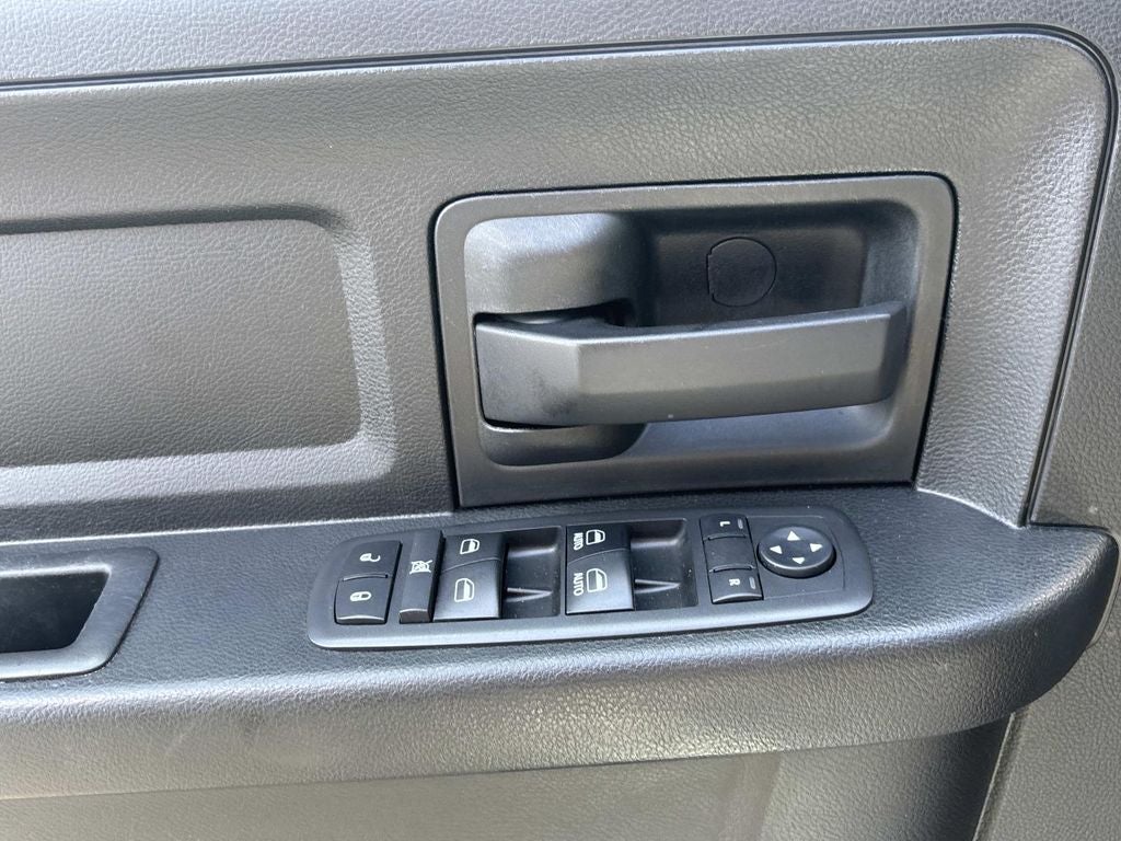 2019 RAM 1500 Classic Express Quad Cab 4x2 6'4' Box