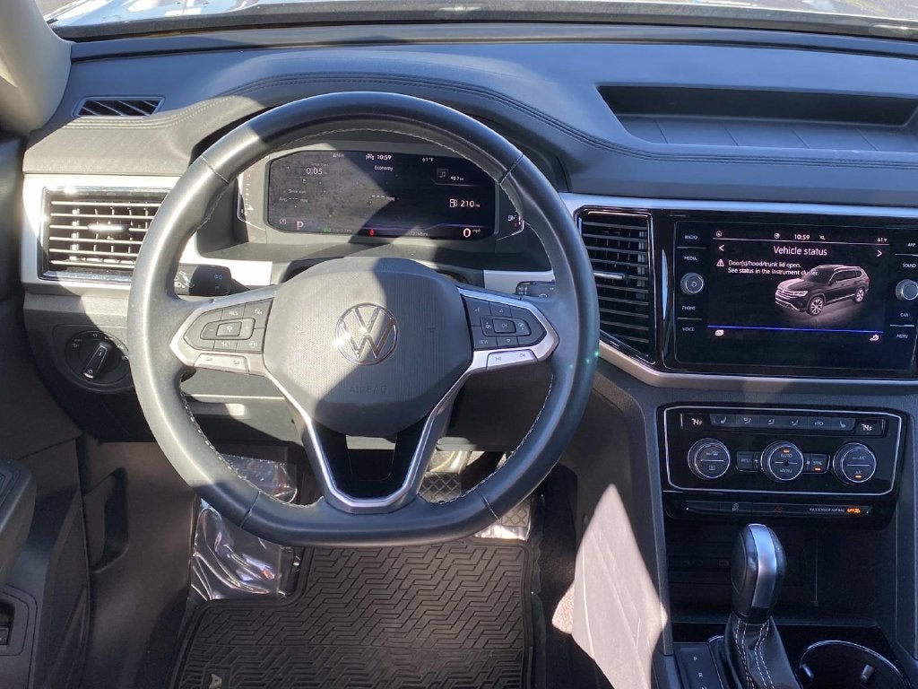 2022 Volkswagen Atlas 3.6L V6 SE w/Technology