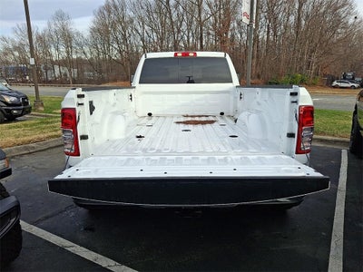 2024 RAM 3500 Big Horn Crew Cab 4x4 8' Box