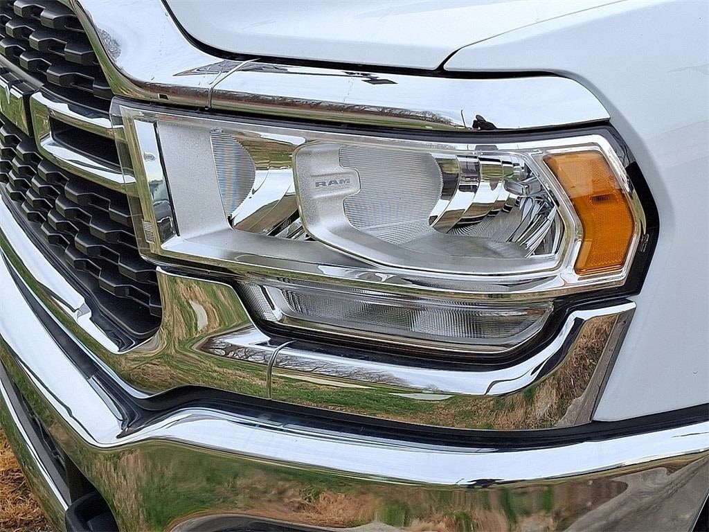 2024 RAM 3500 Big Horn Crew Cab 4x4 8' Box