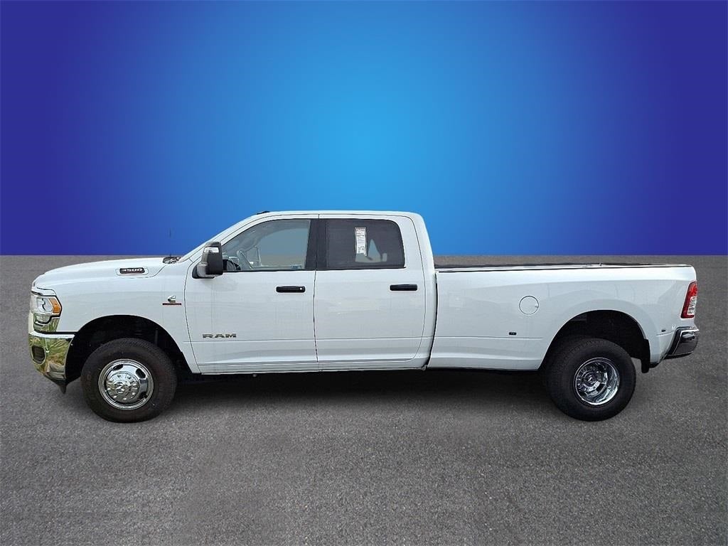 2024 RAM 3500 Big Horn Crew Cab 4x4 8' Box