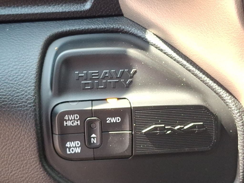 2024 RAM 2500 Laramie Crew Cab 4x4 6'4' Box