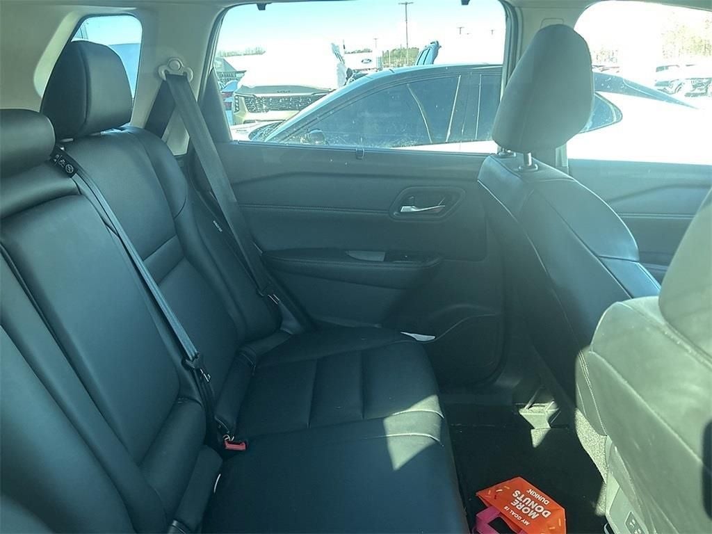 2023 Nissan Rogue SV FWD