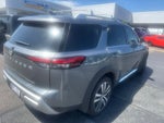 2024 Nissan Pathfinder Platinum FWD