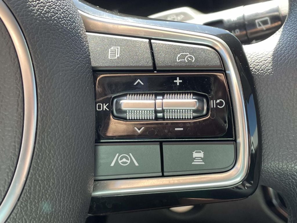 2025 Kia Sorento LX