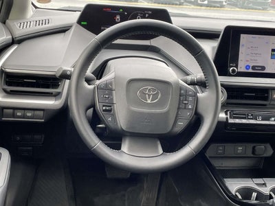 2025 Toyota Prius LE