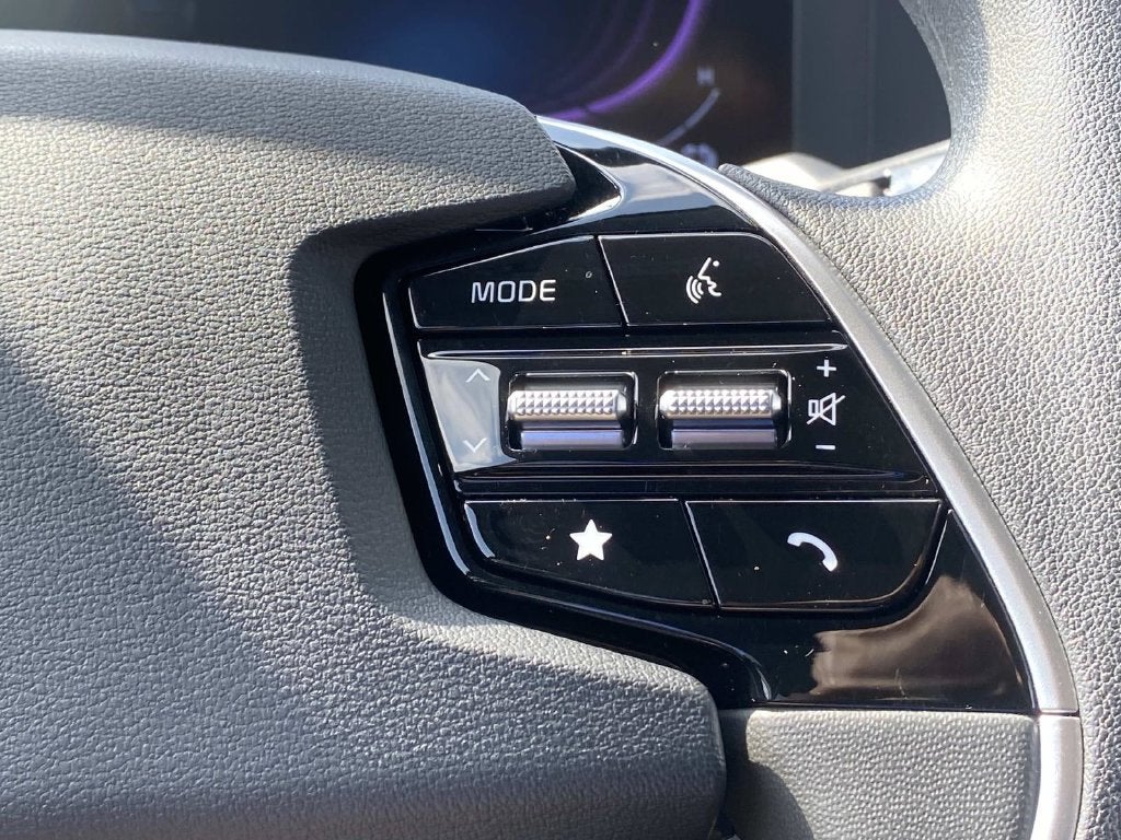 2025 Kia Niro LX
