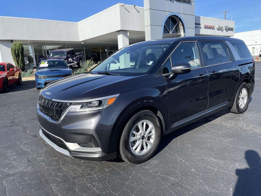 2024 Kia Carnival LX Seat Package