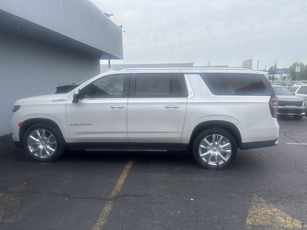 2023 Chevrolet Suburban High Country