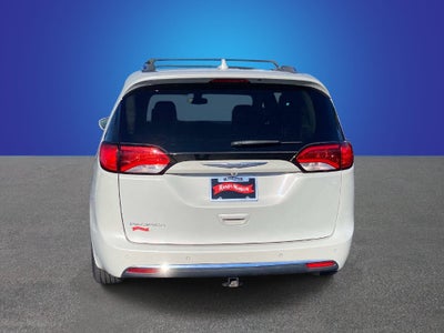 2017 Chrysler Pacifica Touring L Plus