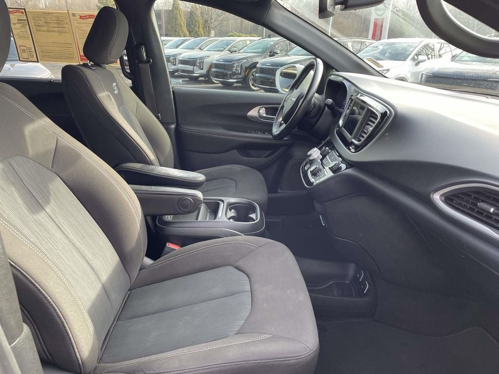 2020 Chrysler Pacifica Touring