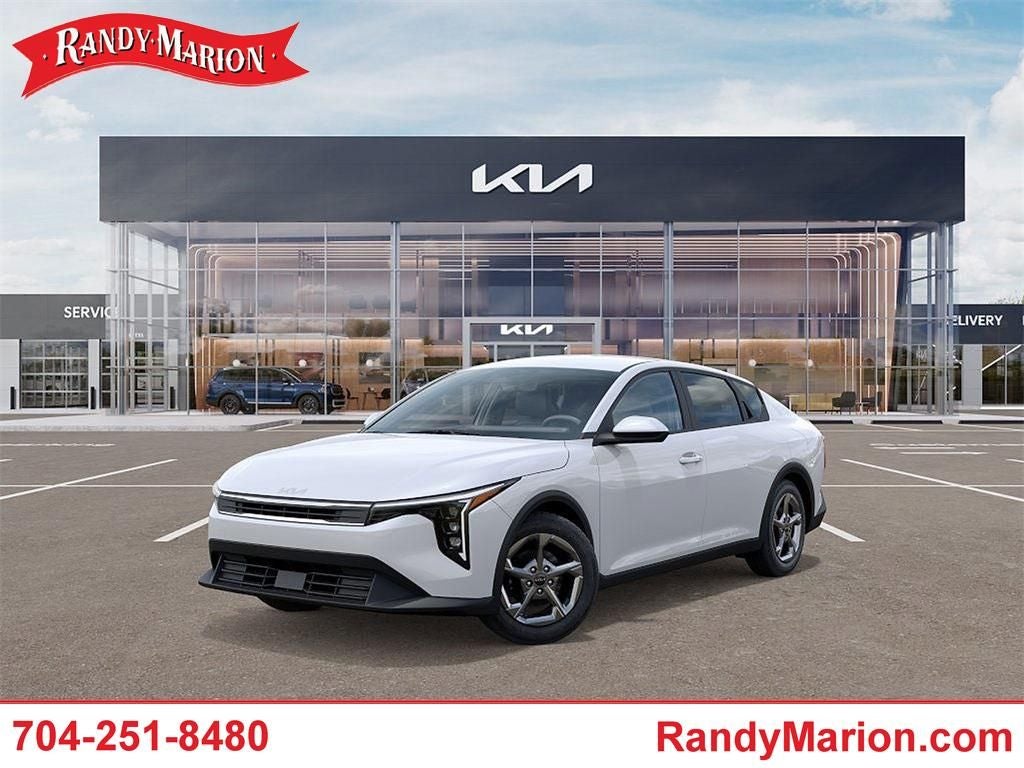 2026 Kia K4 LXS