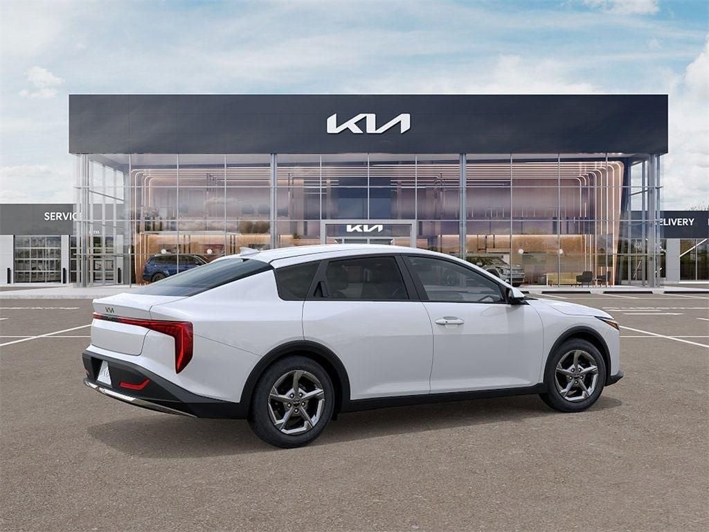2026 Kia K4 LXS