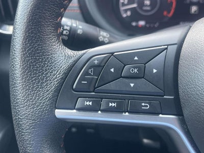 2022 Nissan Kicks SR