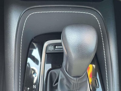 2025 Toyota Corolla Hatchback SE
