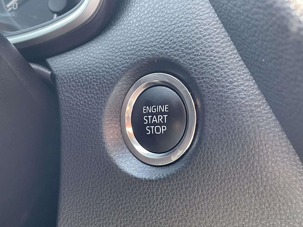 2025 Toyota Corolla Hatchback SE