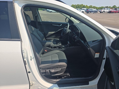 2024 Kia Niro EX Touring