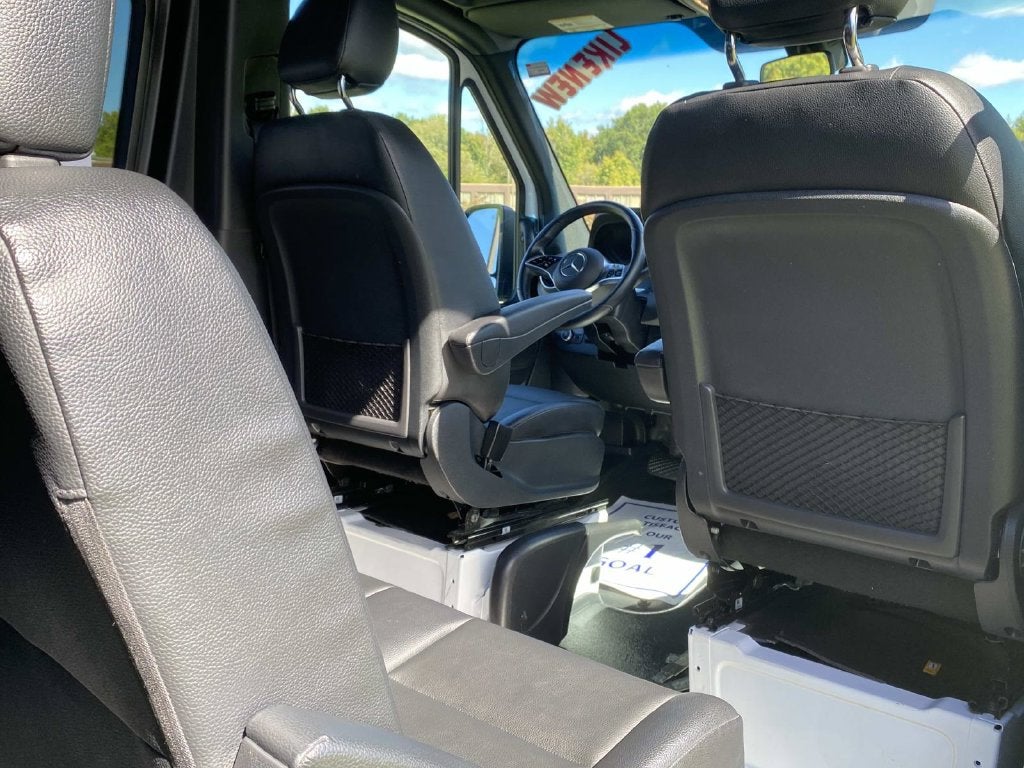 2025 Mercedes-Benz Sprinter 2500 Passenger 170 WB High Roof