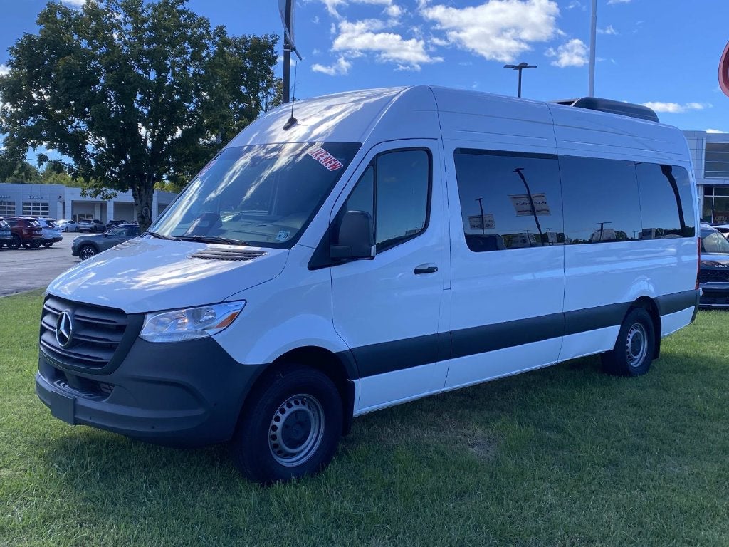 2025 Mercedes-Benz Sprinter 2500 Passenger 170 WB High Roof