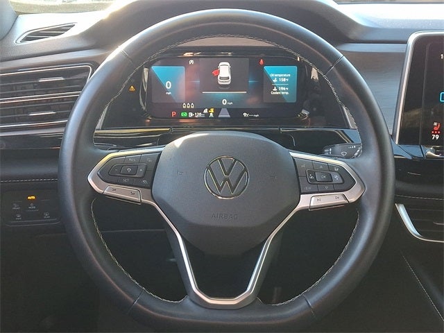 2024 Volkswagen Atlas Cross Sport 2.0T SE w/Technology