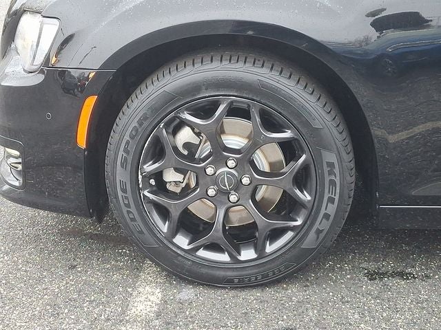 2023 Chrysler 300 Touring