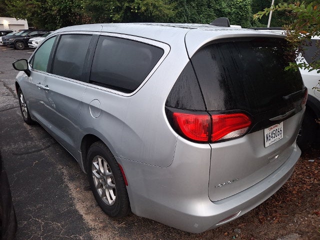 2024 Chrysler Voyager LX