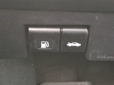 2023 Nissan Versa 1.6 SV