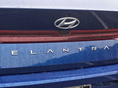 2021 Hyundai Elantra SE