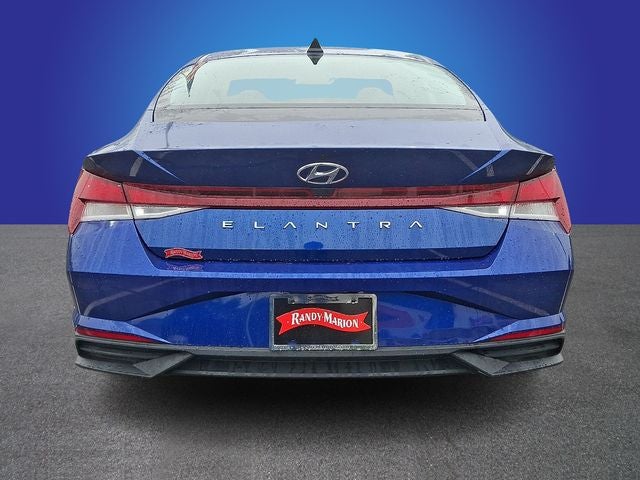 2021 Hyundai Elantra SE