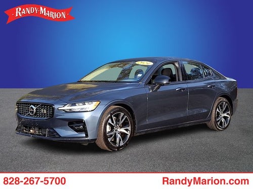 2024 Volvo S60 B5 Plus Dark Theme
