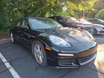 2016 Porsche Panamera Edition