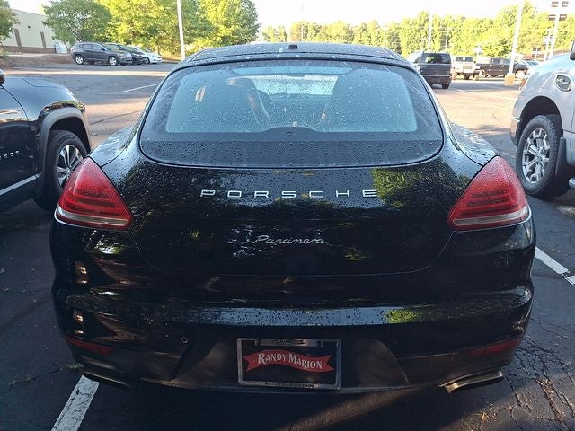 2016 Porsche Panamera Edition