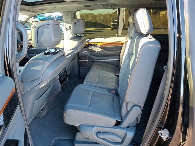 2022 Jeep Grand Wagoneer Series II