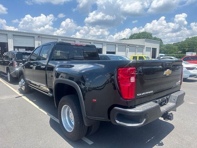 2025 Chevrolet Silverado 3500HD High Country