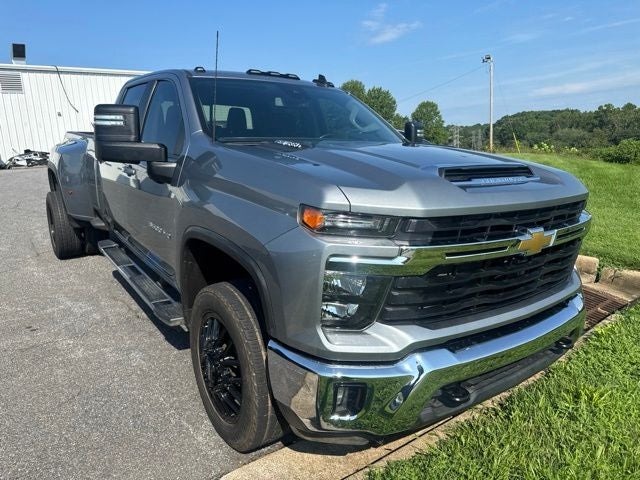 2024 Chevrolet Silverado 3500HD LT