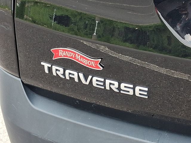 2022 Chevrolet Traverse LT Leather