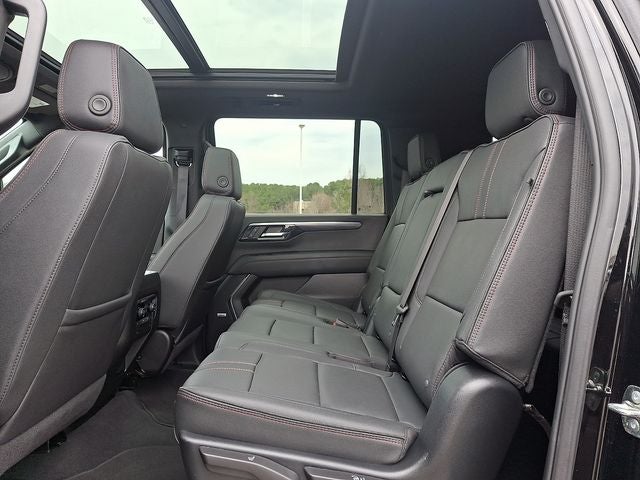 2025 Chevrolet Suburban RST