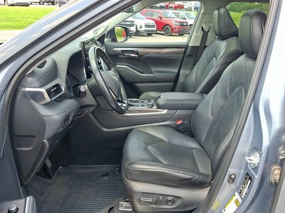 2021 Toyota Highlander Platinum