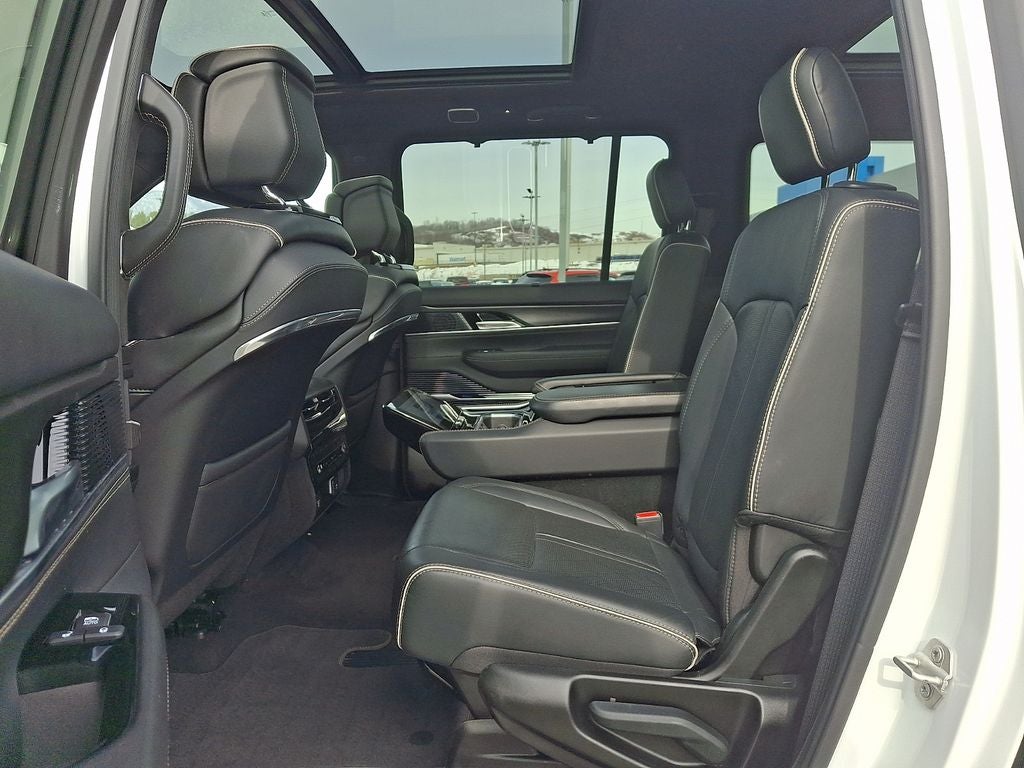 2024 Jeep Grand Wagoneer L Series II