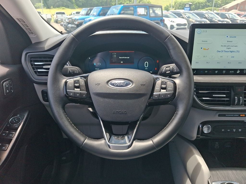 2025 Ford Escape Hybrid Platinum